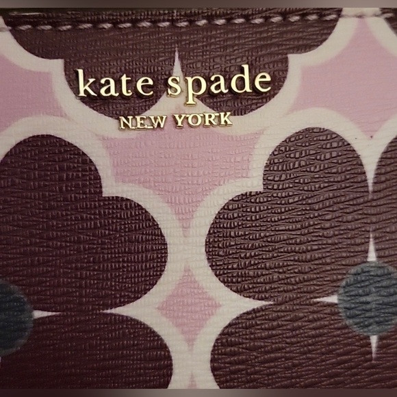 Like New Kate Spade NY Sylvia Clover Bifold Wallet - Picture 3 of 5